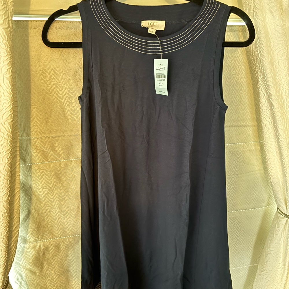LOFT Women's Black Sleeveless Top